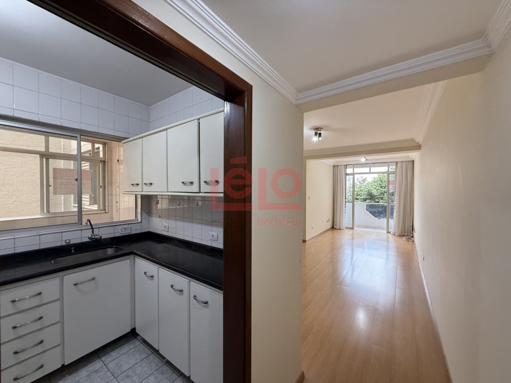 Apartamento para locacao no Zona 07 em Maringa com 130,33m² por R$ 2.000,00