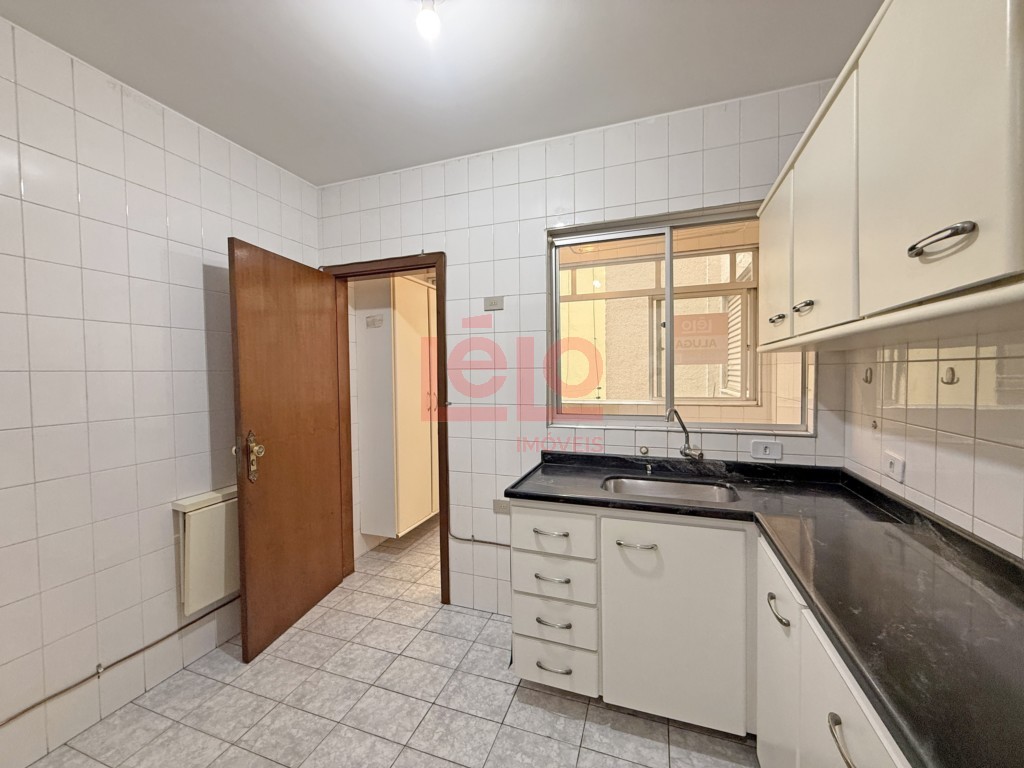 Apartamento para locacao no Zona 07 em Maringa com 130,33m² por R$ 2.000,00