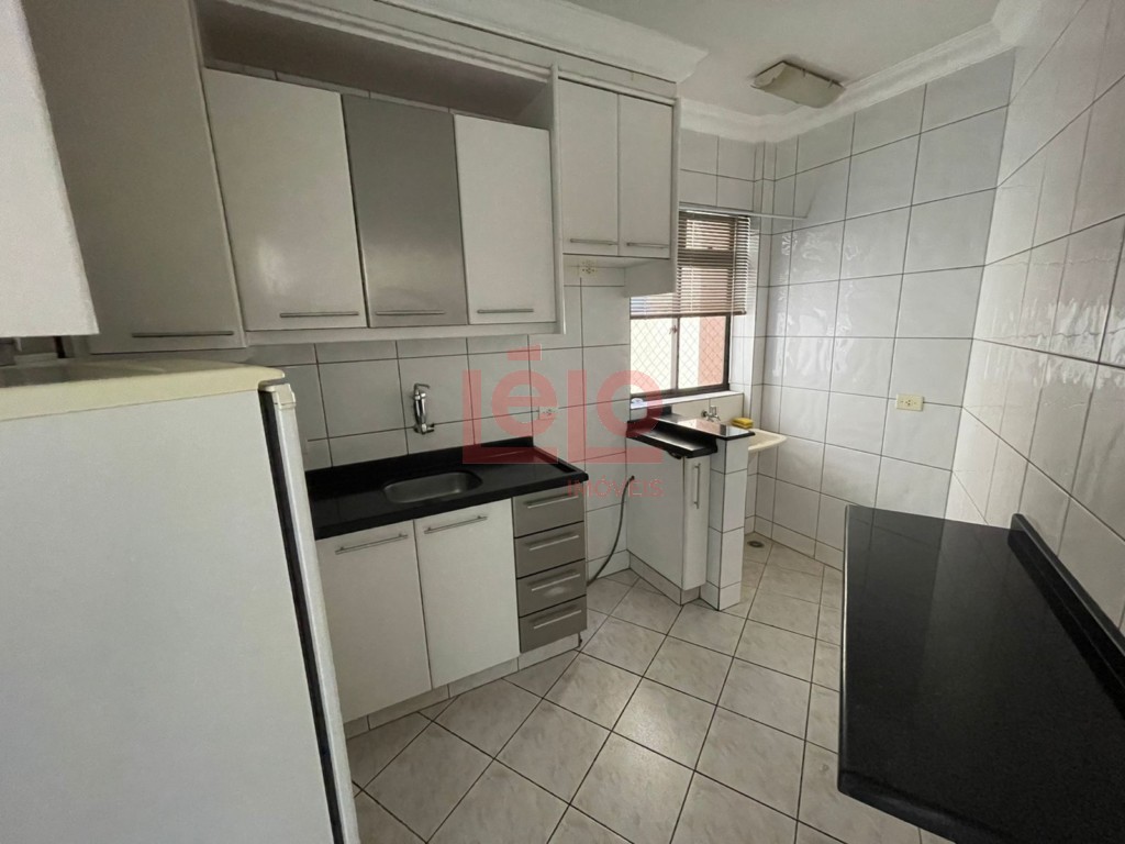 Apartamento para locacao no Zona 07 em Maringa com 115,69m² por R$ 1.650,00