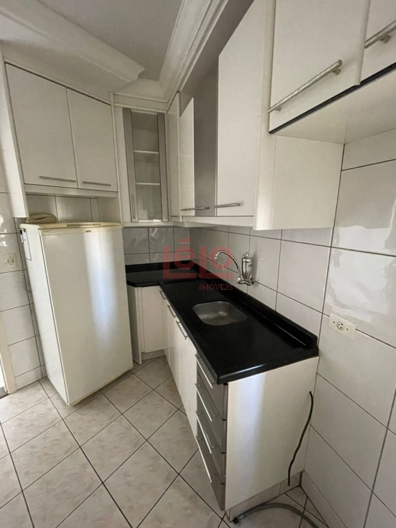 Apartamento para locacao no Zona 07 em Maringa com 115,69m² por R$ 1.650,00