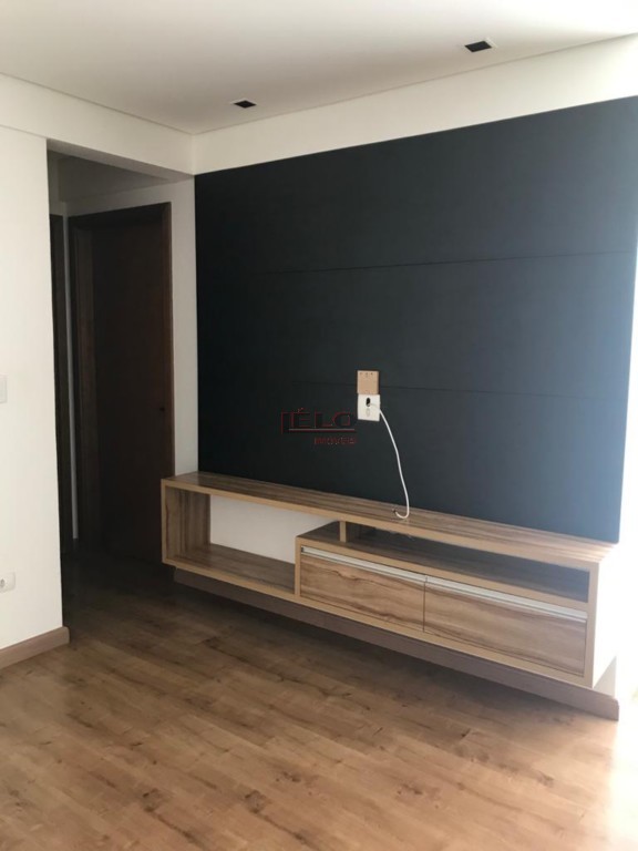 Apartamento para locacao no Zona 07 em Maringa com 121,91m² por R$ 2.500,00
