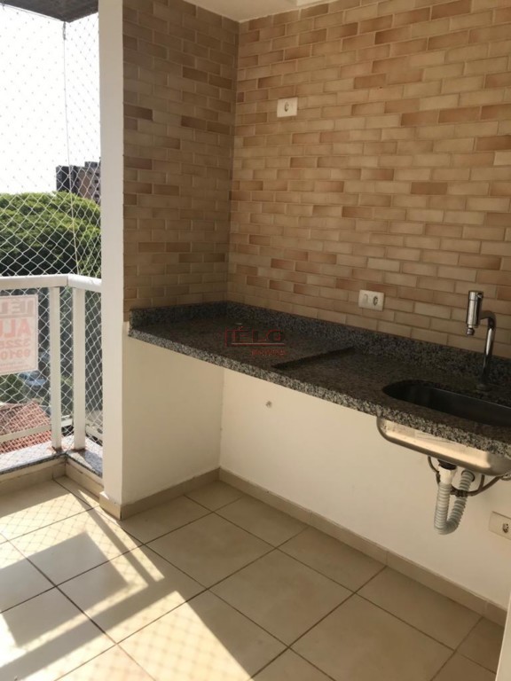 Apartamento para locacao no Zona 07 em Maringa com 121,91m² por R$ 2.500,00