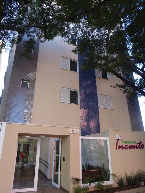 Apartamento para locacao no Zona 07 em Maringa com 122m² por R$ 2.500,00