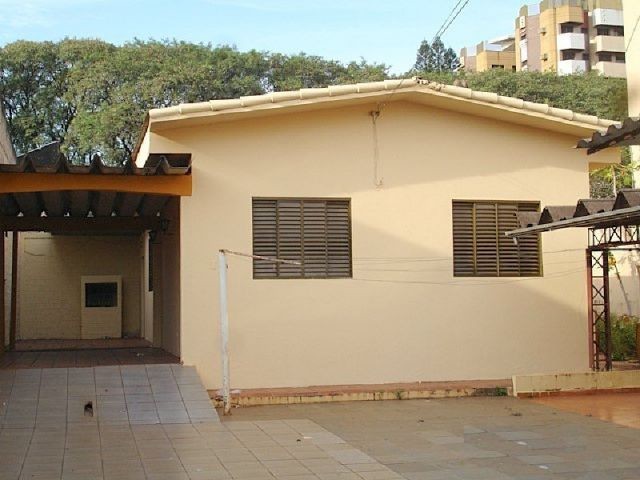 Casa Residencial para locacao no Zona 07 em Maringa com 75m² por R$ 990,00