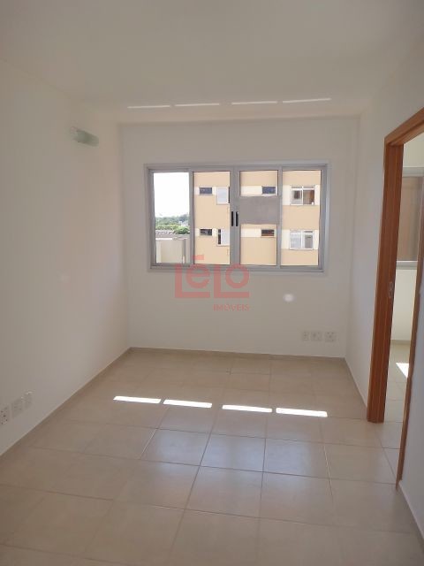 Apartamento para locacao no Zona 07 em Maringa com 77,91m² por R$ 1.500,00