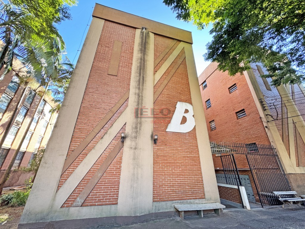 Apartamento para locacao no Zona 07 em Maringa com 81m² por R$ 1.100,00