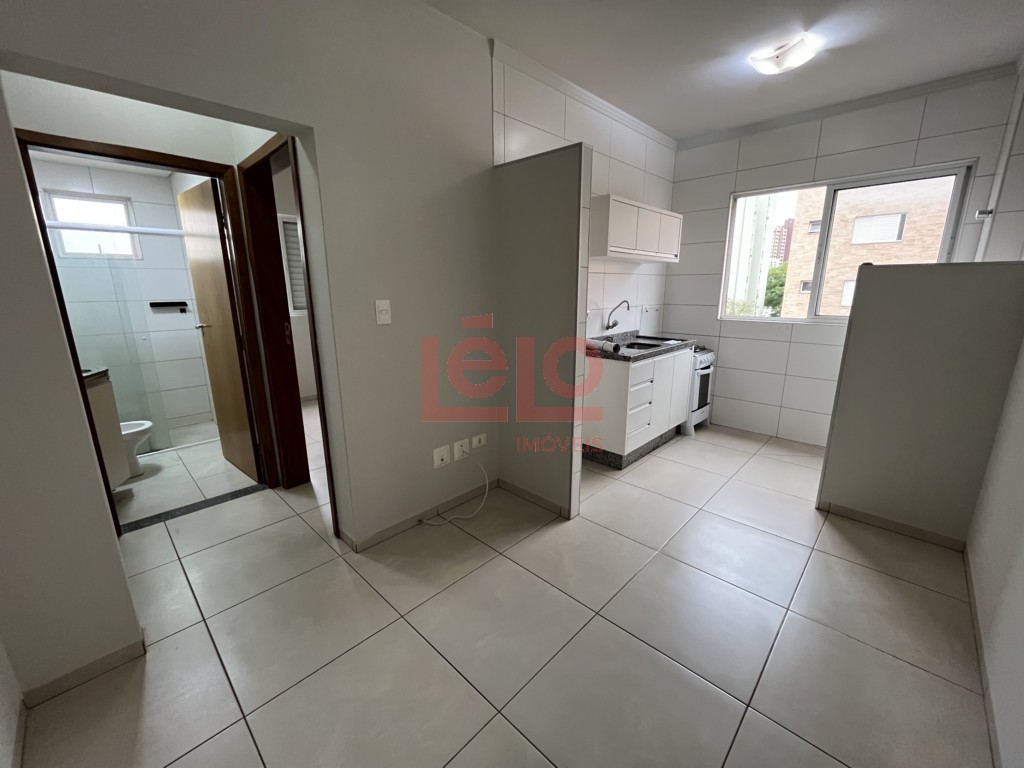 Apartamento para locacao no Zona 07 em Maringa com 63,85m² por R$ 1.000,00