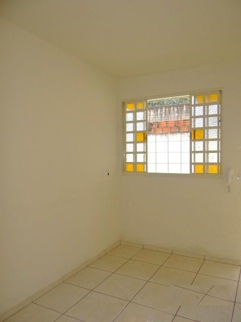 Casa Residencial para locacao no Zona 07 em Maringa com 70m² por R$ 1.250,00