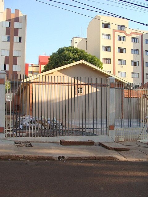 Casa Residencial para locacao no Zona 07 em Maringa com 70m² por R$ 1.250,00