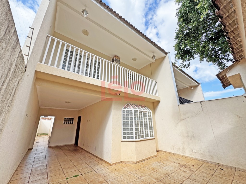 Sobrado para locacao no Parque Lagoa Dourada em Maringa com 168,54m² por R$ 2.800,00