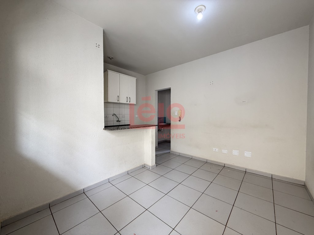 Apartamento para locacao no Zona 07 em Maringa com 50m² por R$ 1.100,00