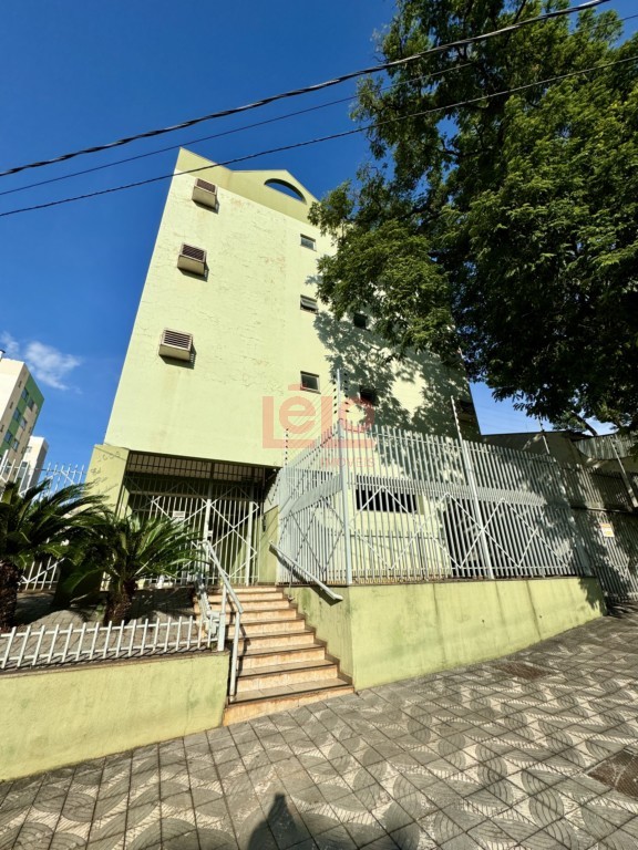 Apartamento para locacao no Zona 07 em Maringa com 94,88m² por R$ 1.400,00