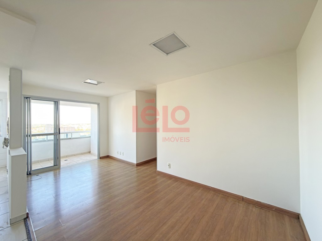 Apartamento para locacao no Vila Cleopatra em Maringa com 158m² por R$ 2.300,00