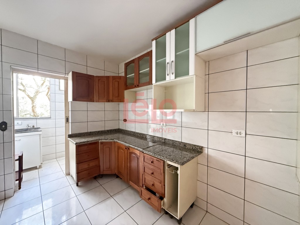 Apartamento para locacao no Zona 07 em Maringa com 144,24m² por R$ 1.800,00