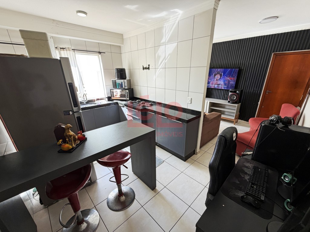 Apartamento para venda no Zona 07 em Maringa com 107,48m² por R$ 380.000,00