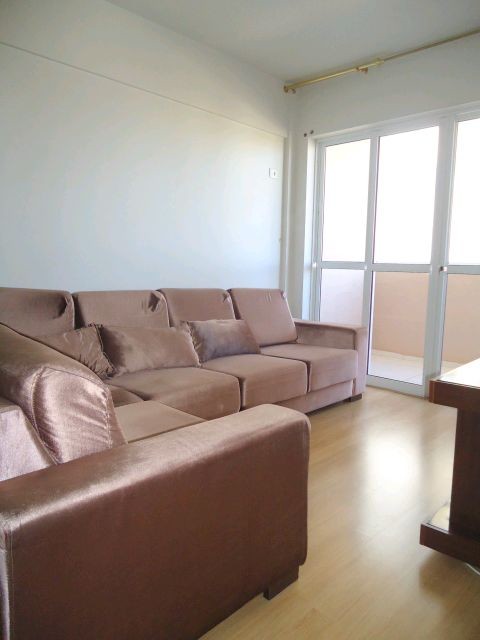 Apartamento para locacao no Zona 07 em Maringa com 122,23m² por R$ 2.500,00