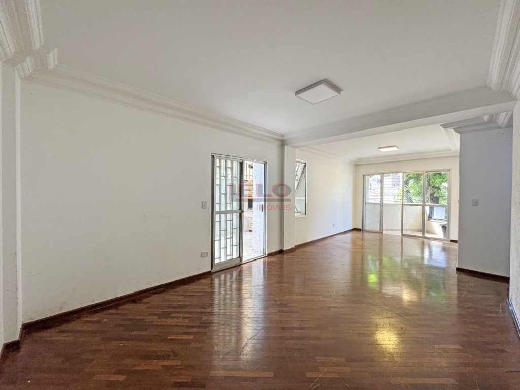 Apartamento para locacao no Zona 07 em Maringa com 190m² por R$ 3.200,00