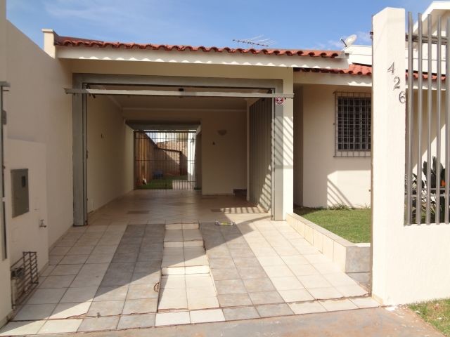 Casa Residencial para locacao no Jardim Canada em Maringa com 145m² por R$ 2.700,00