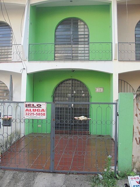 Sobrado para locacao no Zona 07 em Maringa com 71m² por R$ 1.400,00