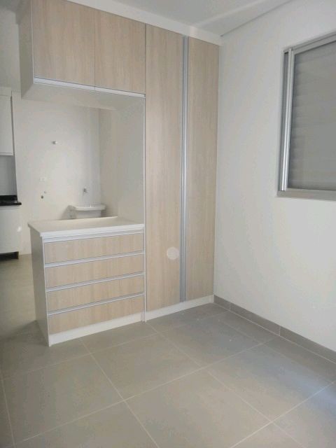 Apartamento para locacao no Zona 07 em Maringa com 62,3m² por R$ 1.600,00