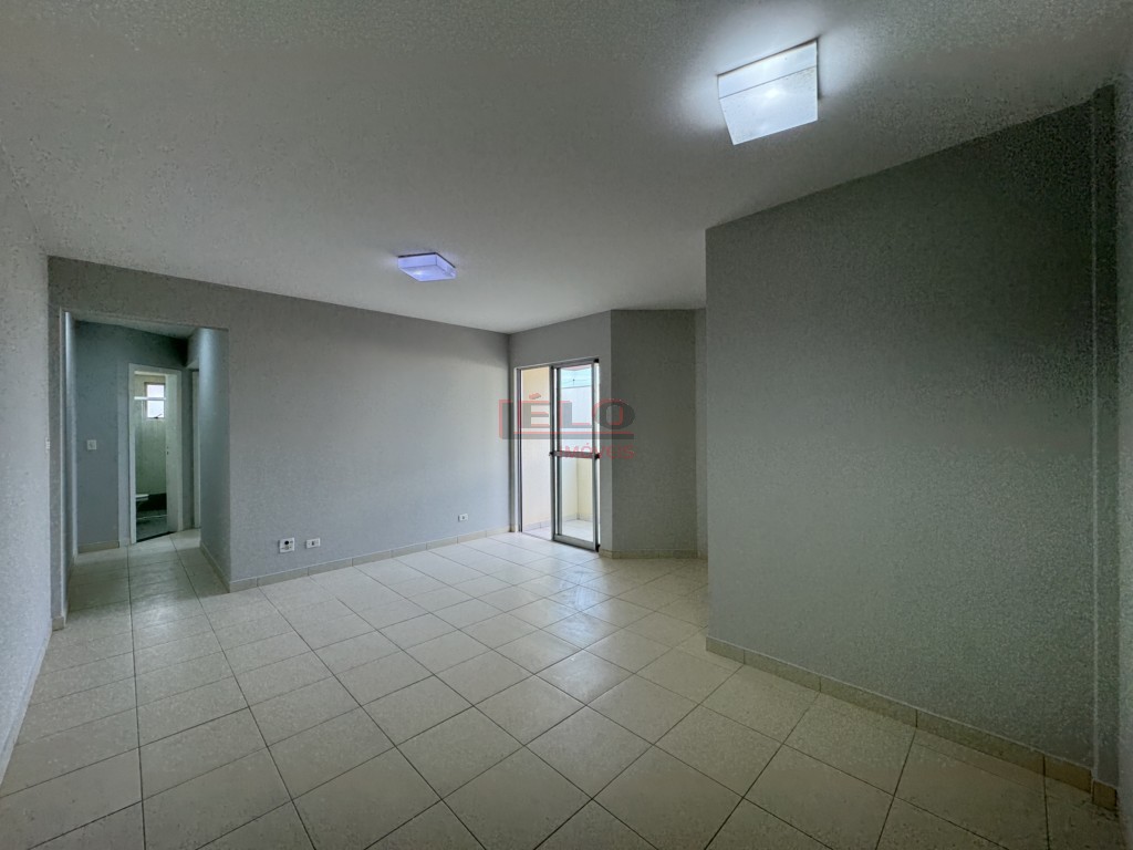 Apartamento para locacao no Zona 07 em Maringa com 109,05m² por R$ 1.500,00