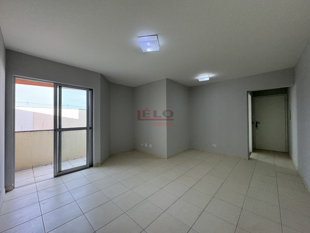 Apartamento para locacao no Zona 07 em Maringa com 109m² por R$ 1.800,00