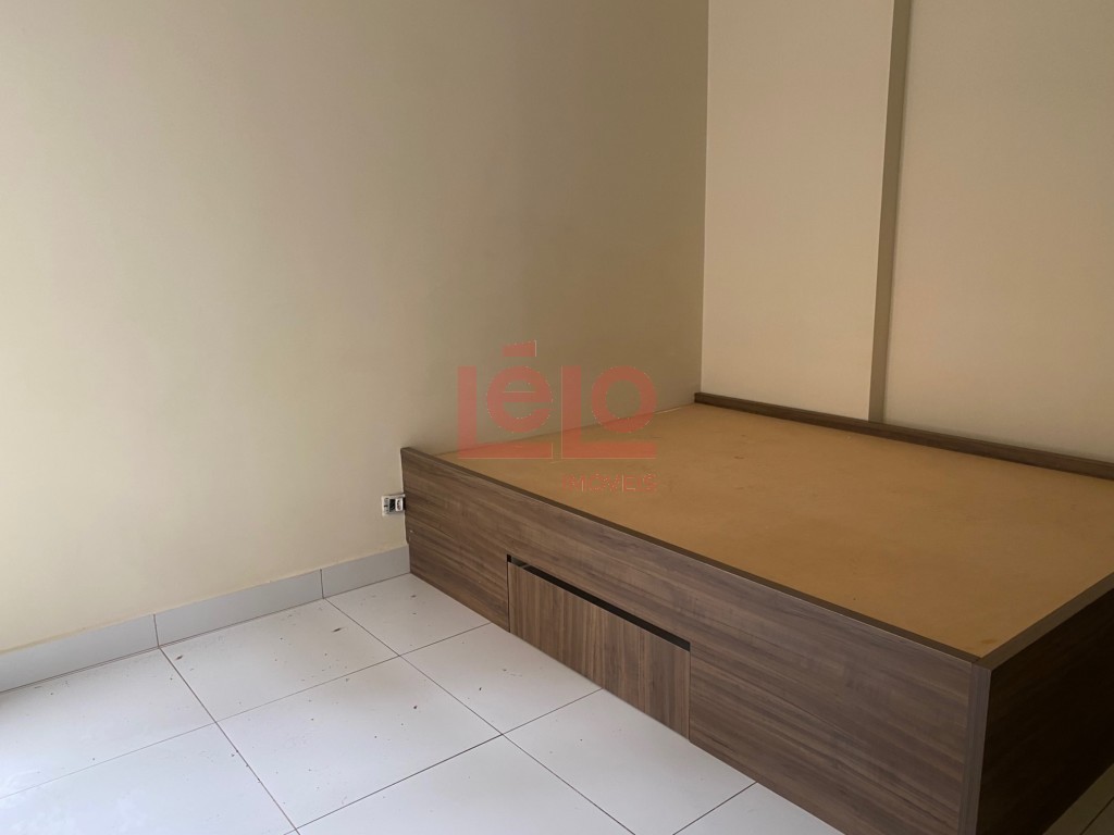 Apartamento para locacao no Zona 07 em Maringa com 76,5m² por R$ 1.300,00