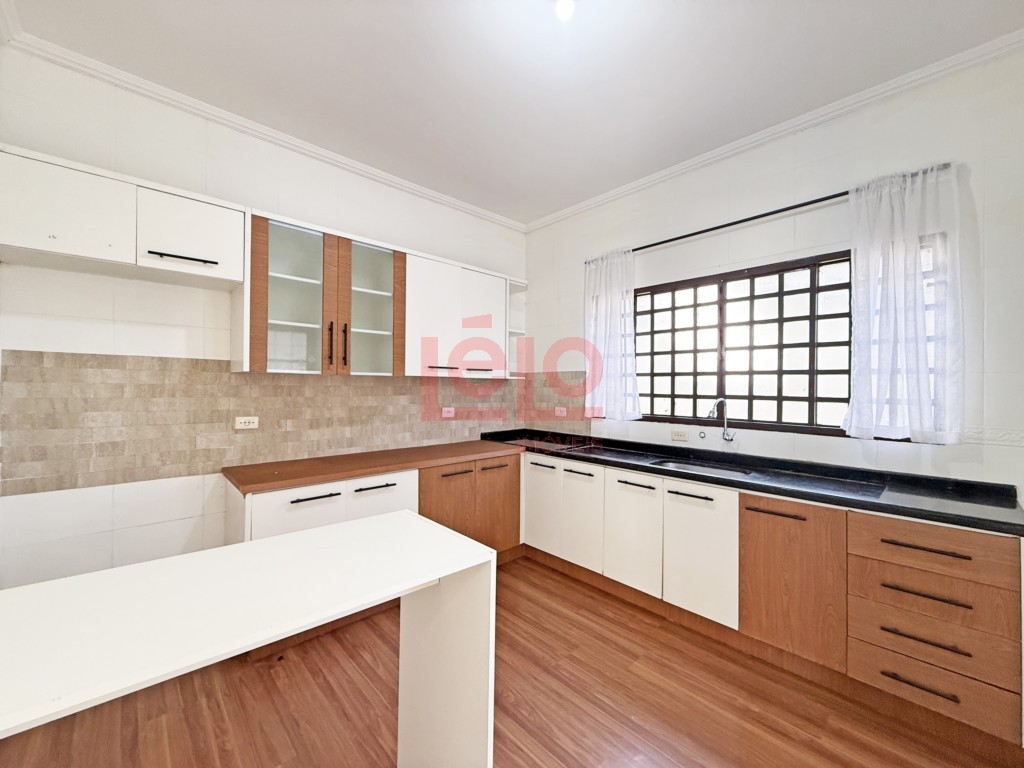 Sobrado para locacao no Jardim Brasilia em Maringa com 132,32m² por R$ 2.800,00