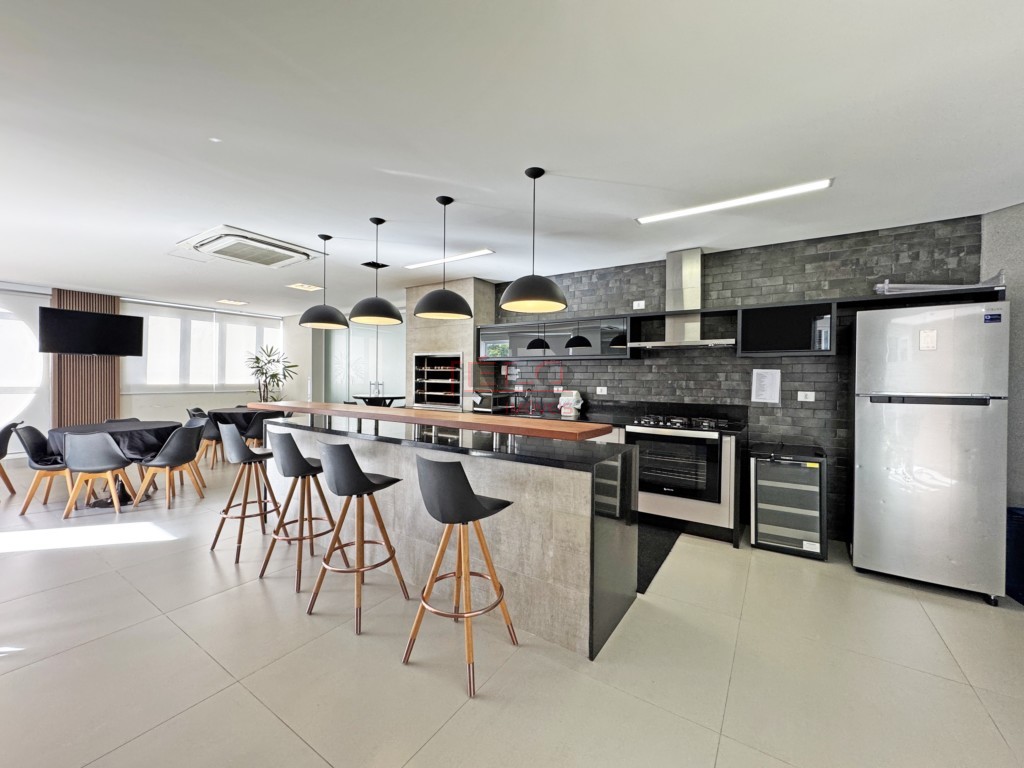 Apartamento para locacao no Novo Centro em Maringa com 121m² por R$ 2.900,00