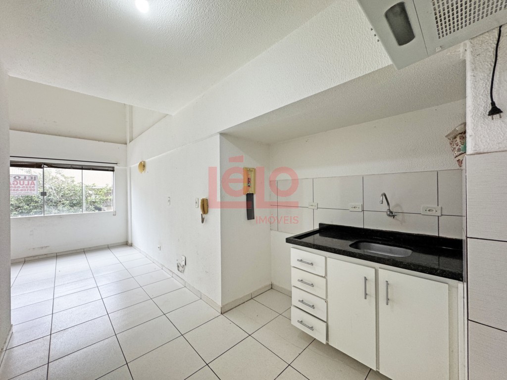 Apartamento para locacao no Zona 07 em Maringa com 52m² por R$ 1.200,00