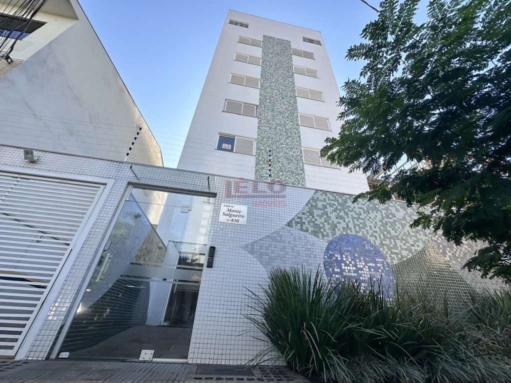 Apartamento para locacao no Zona 03 em Maringa com 59m² por R$ 1.750,00