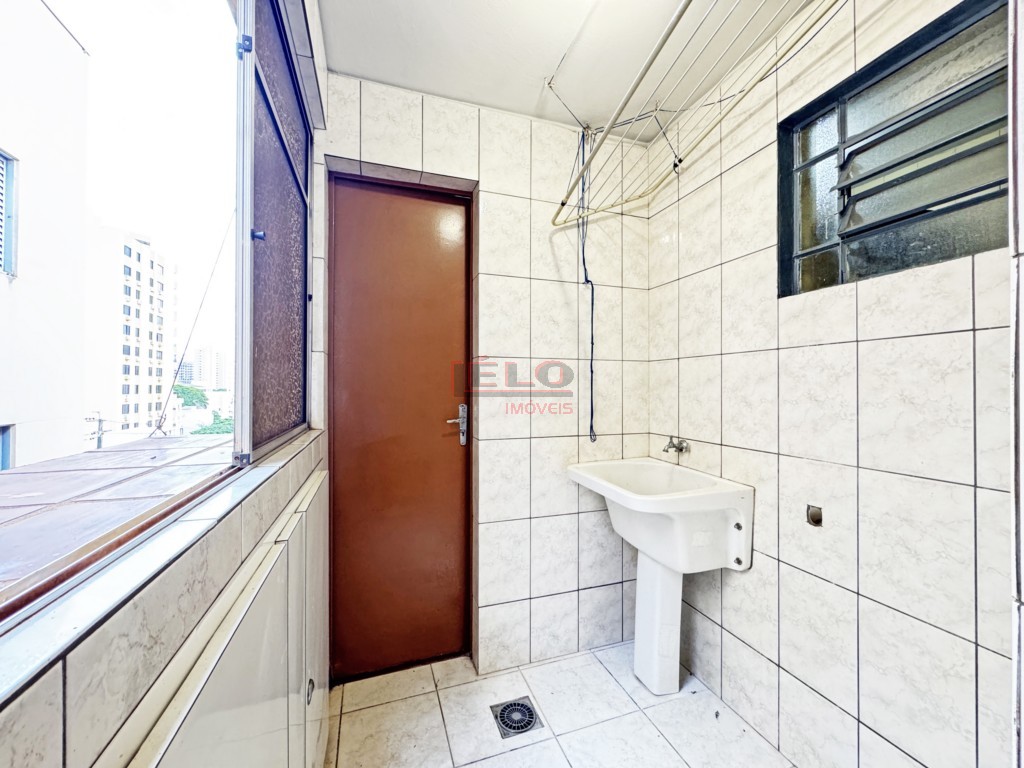 Apartamento para locacao no Zona 07 em Maringa com 101,8m² por R$ 1.500,00