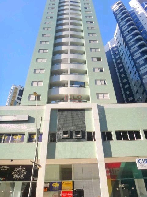 Apartamento para locacao no Novo Centro em Maringa com 138m² por R$ 3.000,00