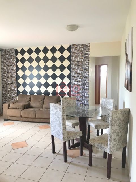 Apartamento para locacao no Zona 07 em Maringa com 106,26m² por R$ 1.700,00