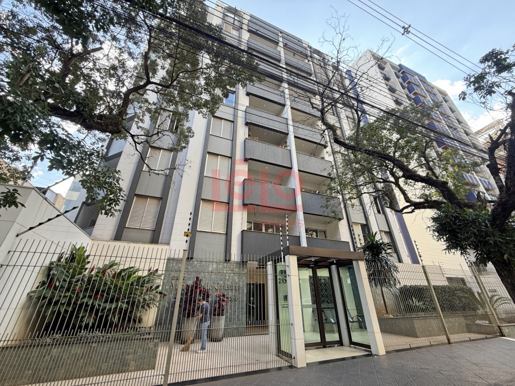 Apartamento para locacao no Zona 07 em Maringa com 163,64m² por R$ 3.000,00
