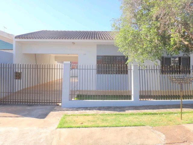 Casa Residencial para locacao no Parque Avenida em Maringa com 68,79m² por R$ 2.500,00