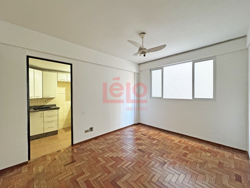 Apartamento para locacao no Zona 07 em Maringa com 77,27m² por R$ 1.100,00