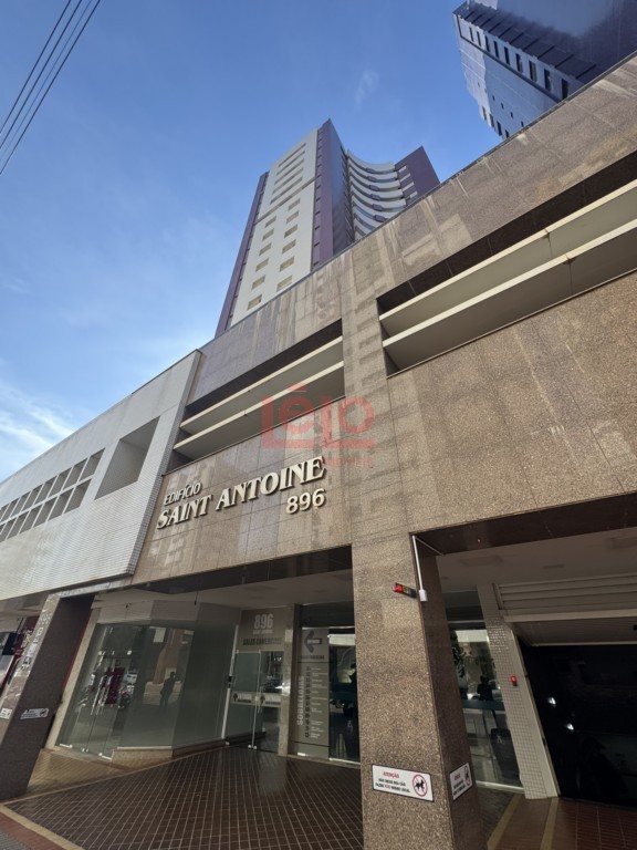 Apartamento para locacao no Zona 01 em Maringa com 121,8m² por R$ 2.900,00