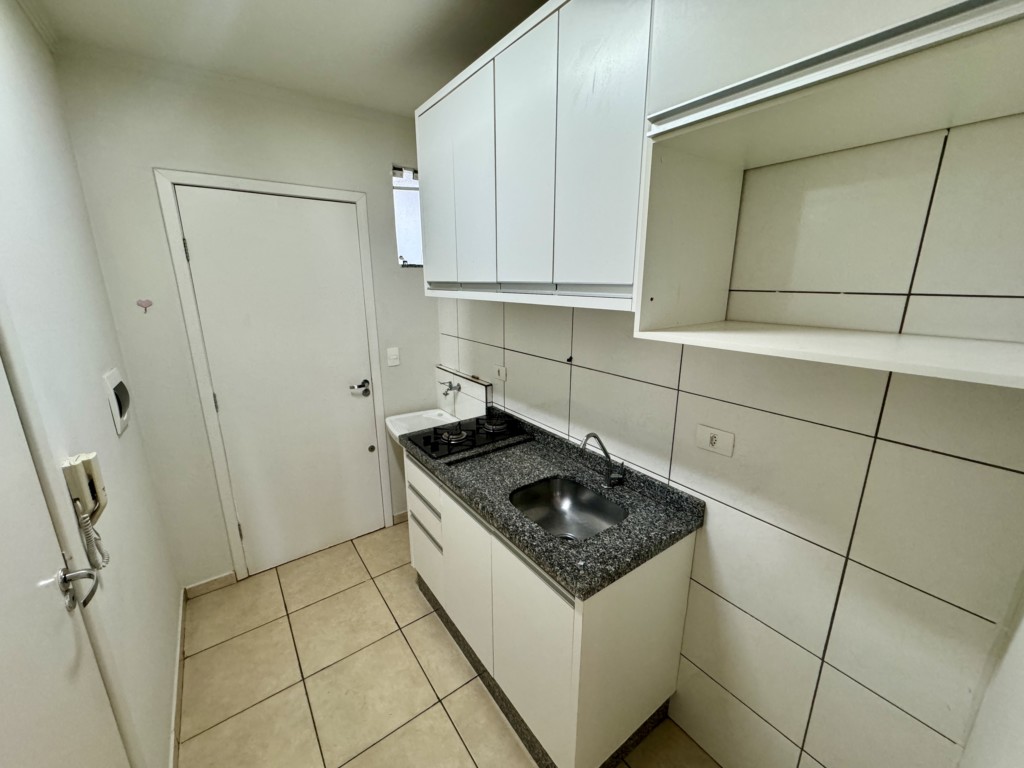 Apartamento para locacao no Zona 07 em Maringa com 52,16m² por R$ 1.100,00