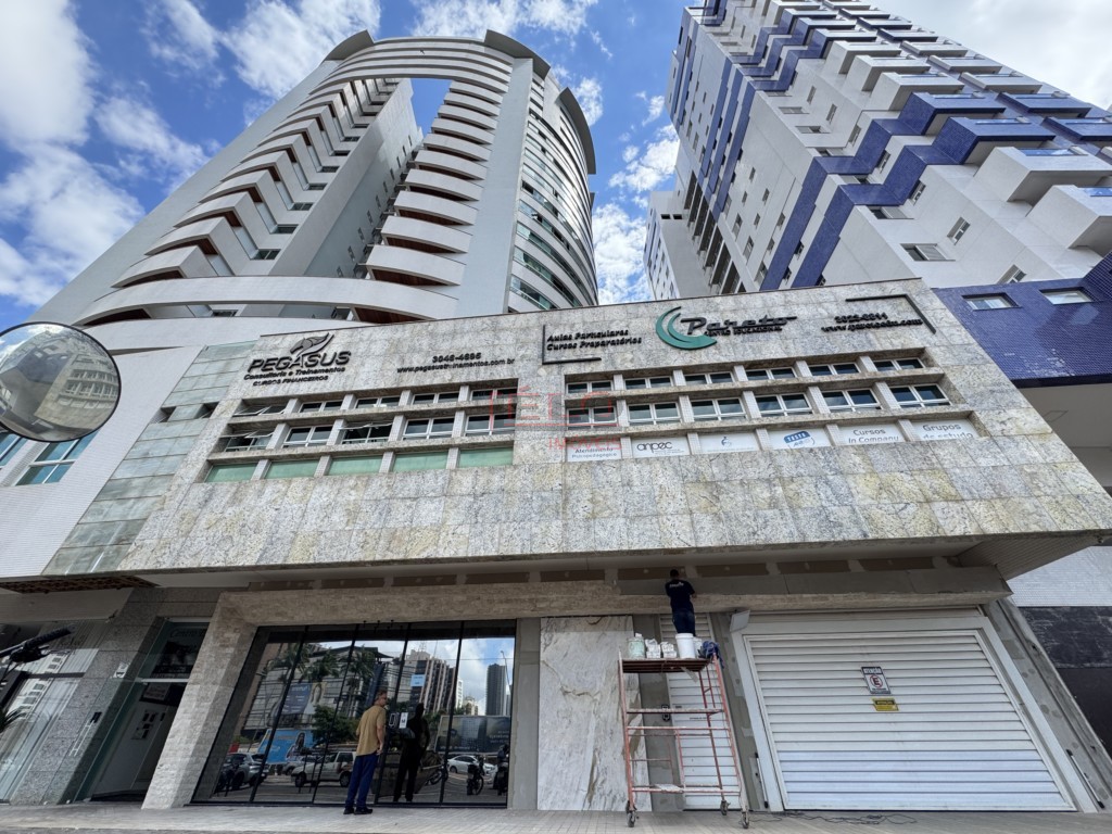 Apartamento para venda no Novo Centro em Maringa com 260,14m² por R$ 1.450.000,00