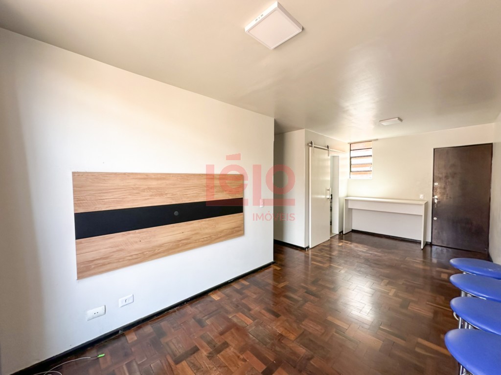 Apartamento para locacao no Zona 07 em Maringa com 80,77m² por R$ 1.400,00