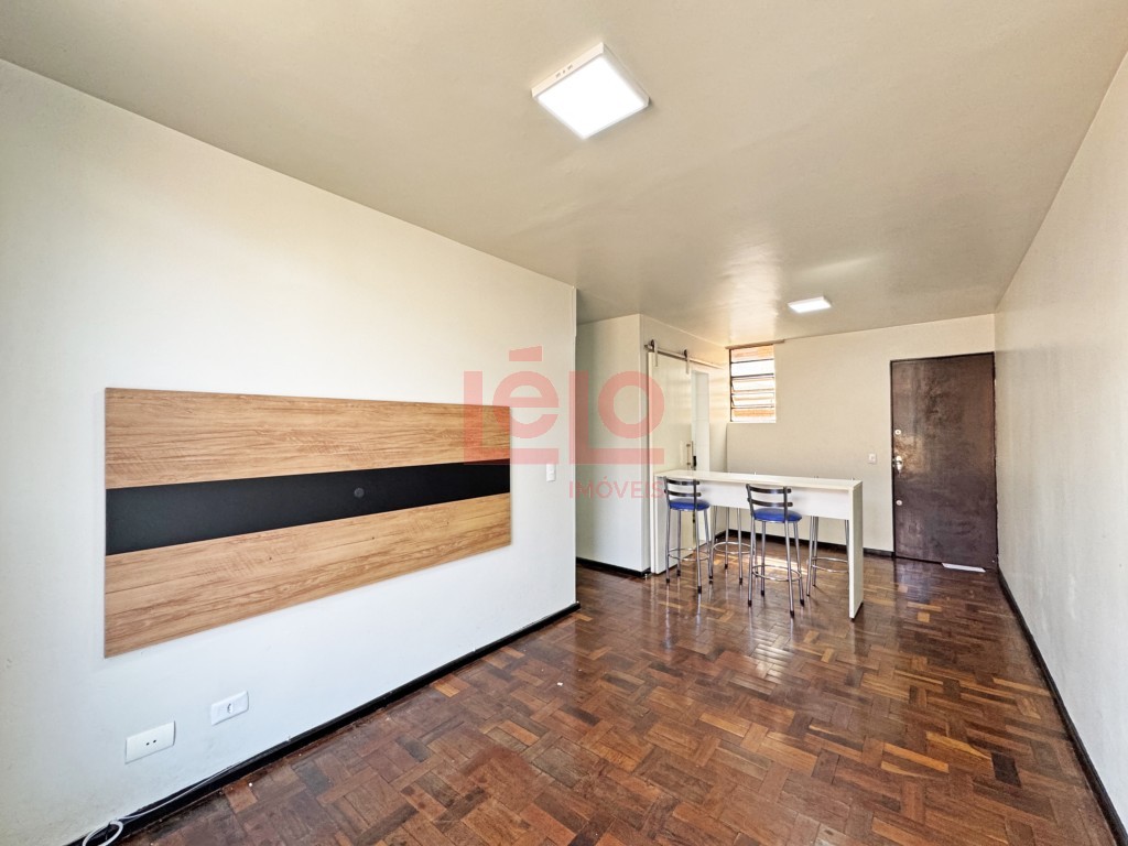 Apartamento para locacao no Zona 07 em Maringa com 80,77m² por R$ 1.400,00