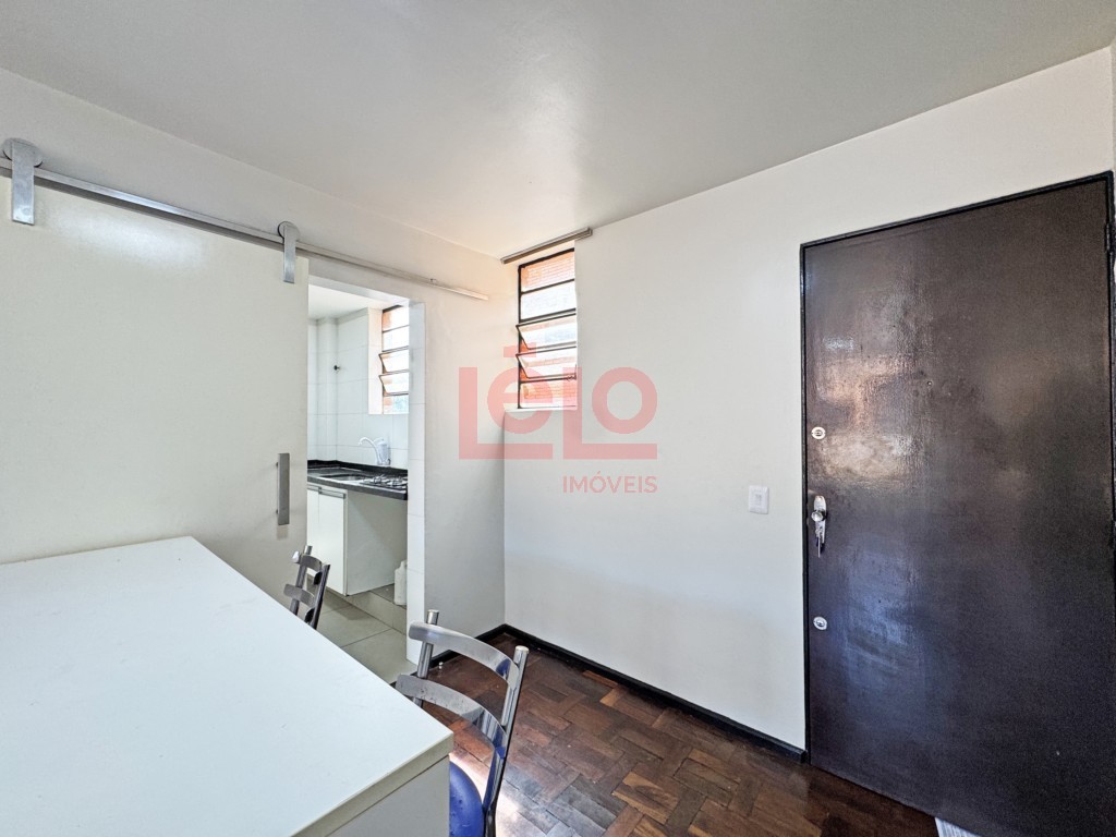 Apartamento para locacao no Zona 07 em Maringa com 80,77m² por R$ 1.400,00