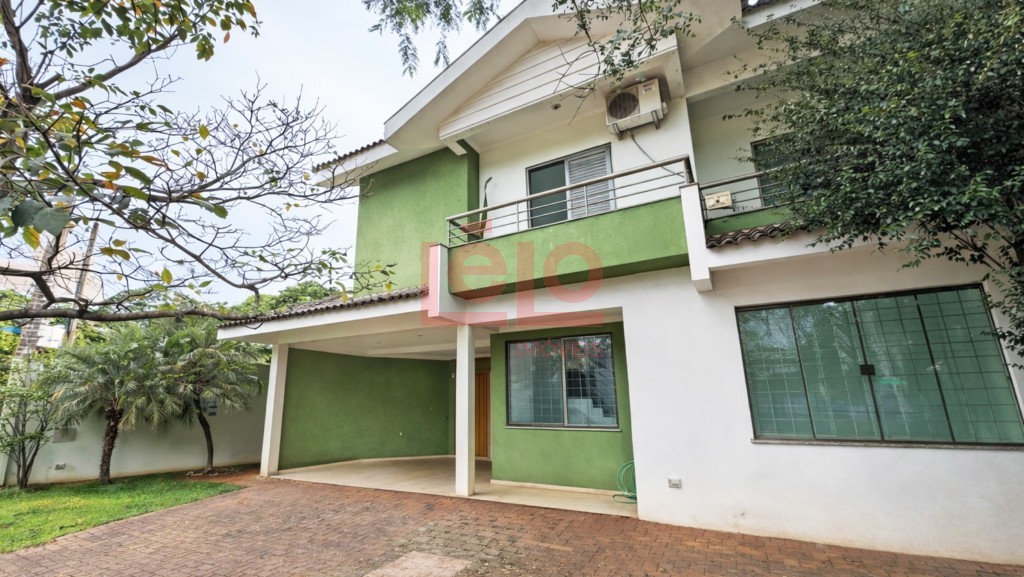 Sobrado para locacao no Zona 07 em Maringa com 147,85m² por R$ 3.200,00