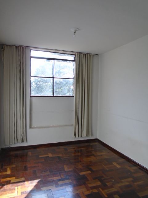 Apartamento para locacao no Zona 07 em Maringa com 80,77m² por R$ 1.200,00