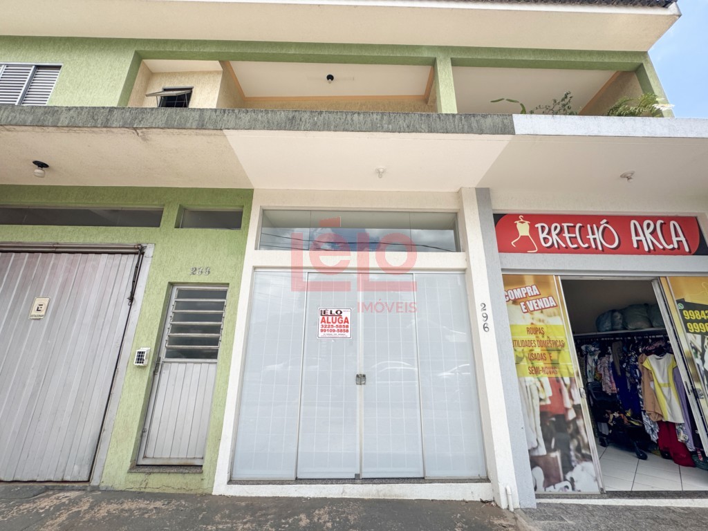 Sala Comercial para locacao no Zona 04 em Maringa com 39,01m² por R$ 1.800,00