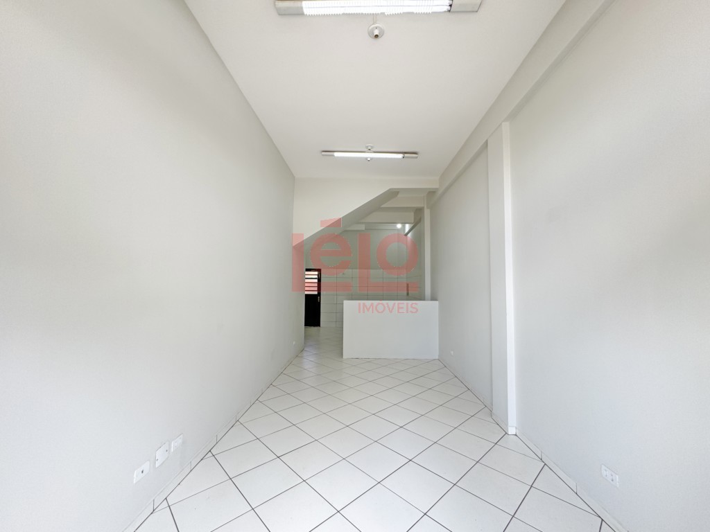 Sala Comercial para locacao no Zona 04 em Maringa com 39,01m² por R$ 1.800,00