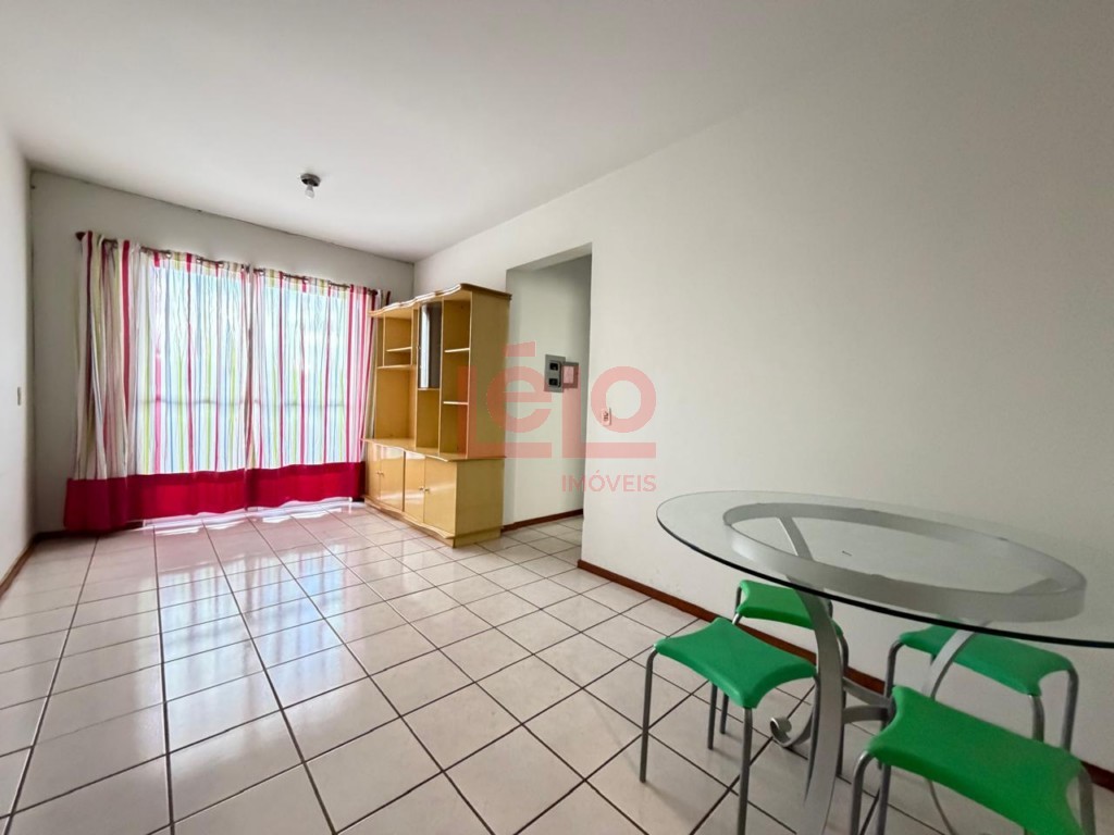 Apartamento para locacao no Zona 07 em Maringa com 91,94m² por R$ 1.550,00