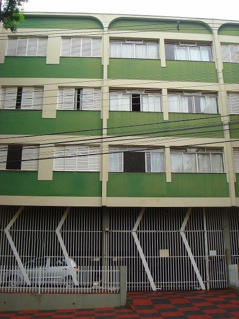 Apartamento para locacao no Zona 07 em Maringa com 104m² por R$ 1.300,00