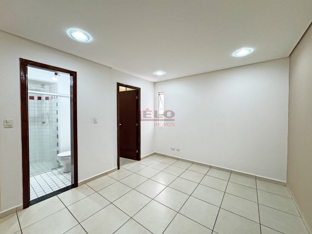 Apartamento para locacao no Zona 07 em Maringa com 78,59m² por R$ 1.200,00